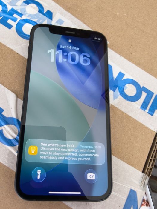 iPhone 12 mini funcțional