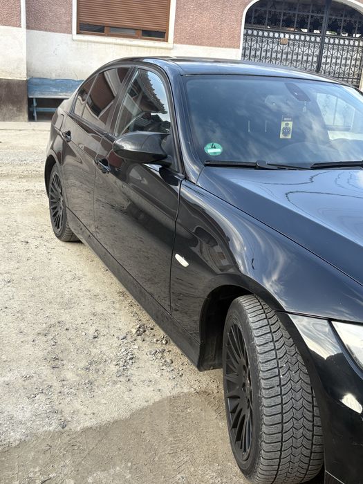 De vanzare bmw e90