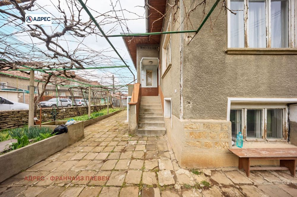 Къща в Ловеч-Младост площ 124 цена 113000