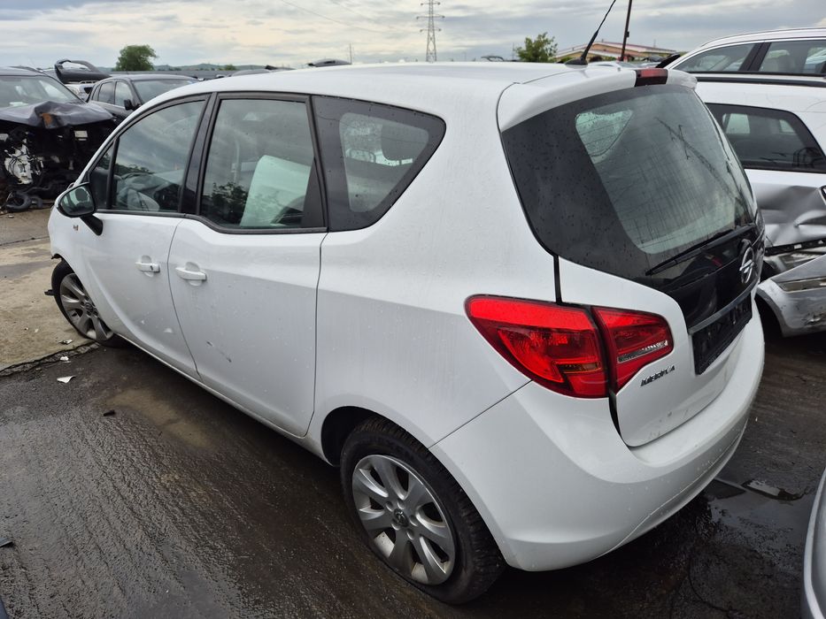 Dezmembram Opel Mervia B 2016 1.6cdti  B16DTE