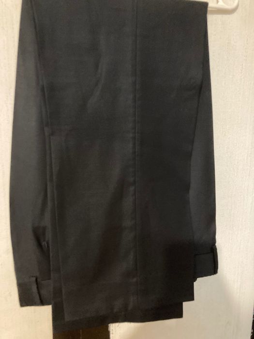 Мъжки костюми и вратовръзки