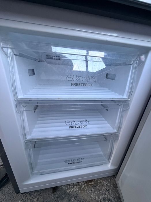 Хладилник сив GORENJE RK4182PS4 180 см работещ