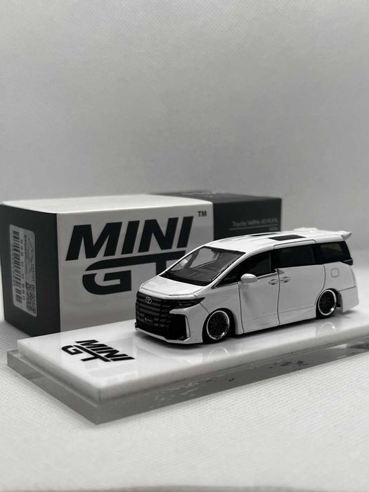 MINIGT | Hotwheels Хотвилс | Toyota Vellfire 40 KHL