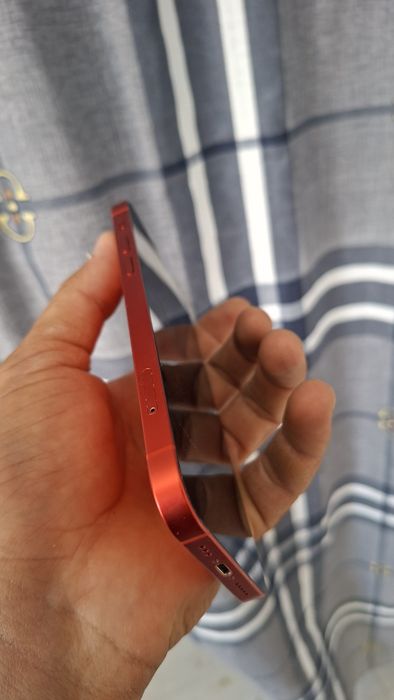 Iphone 12 qizil sotaman