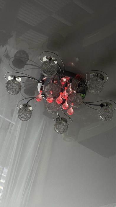 Потолочная   люстра.