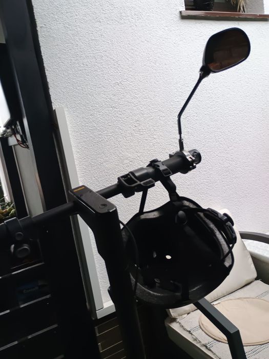 Trotinetă aproape nouă