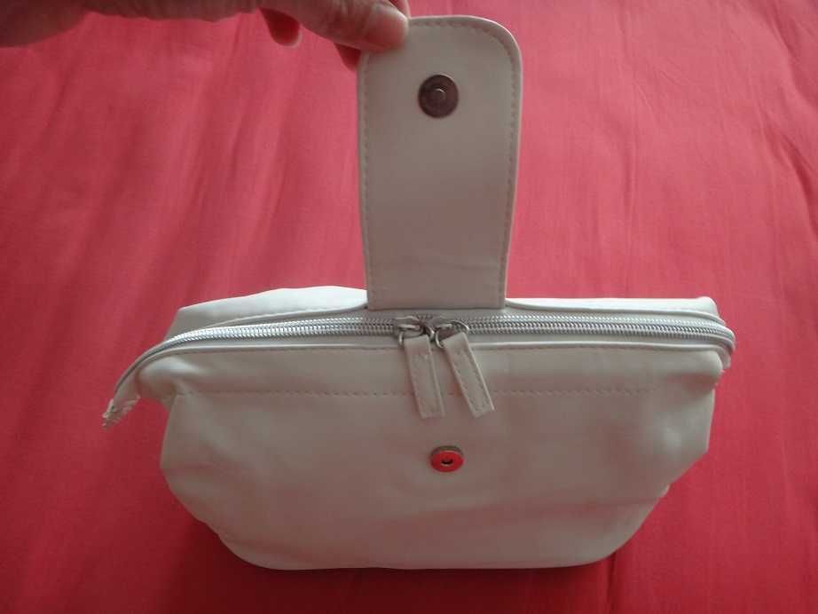 Нови козметични, тоалетни несесери за гримове или друго