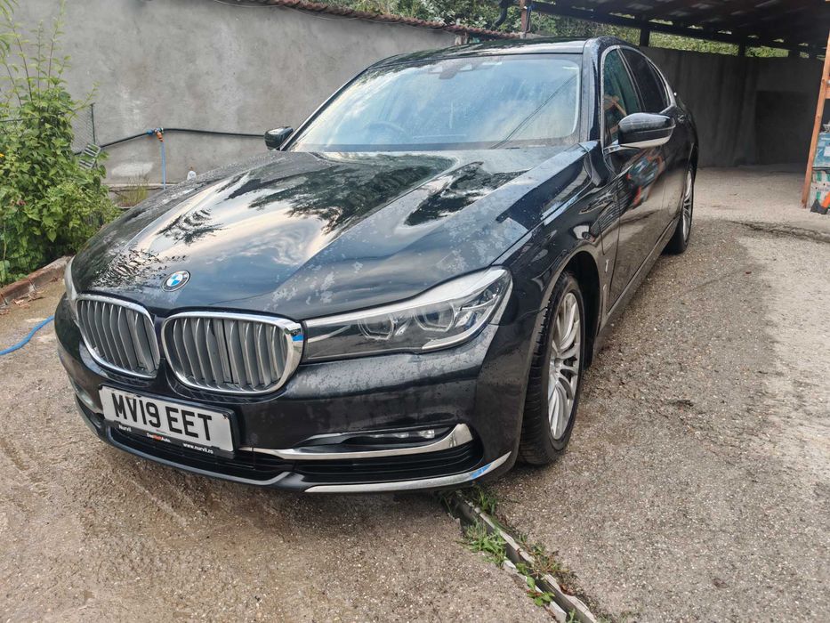 2019 BMW G11 seria 7 740e iPerformance 2.0 benzina + plug in Hibrid de UK Anglia volan dreapta fac schimb variante duba suv 4x4 SAU 2 masini