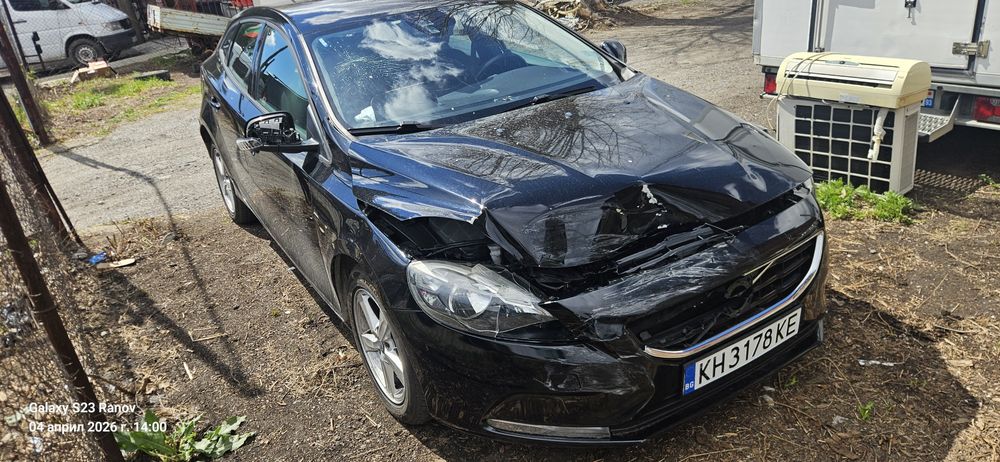 Volvo v40 1.6d2 2015 на части