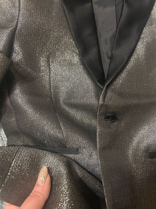 Детско /за момче/ смокинг сако за завършване на детска градина и  за ф