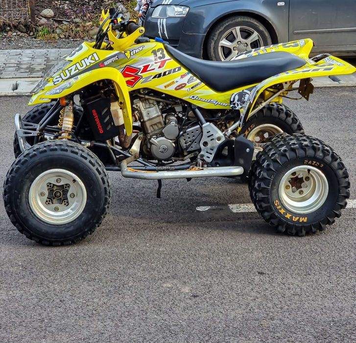 Suzuki LTZ 400.