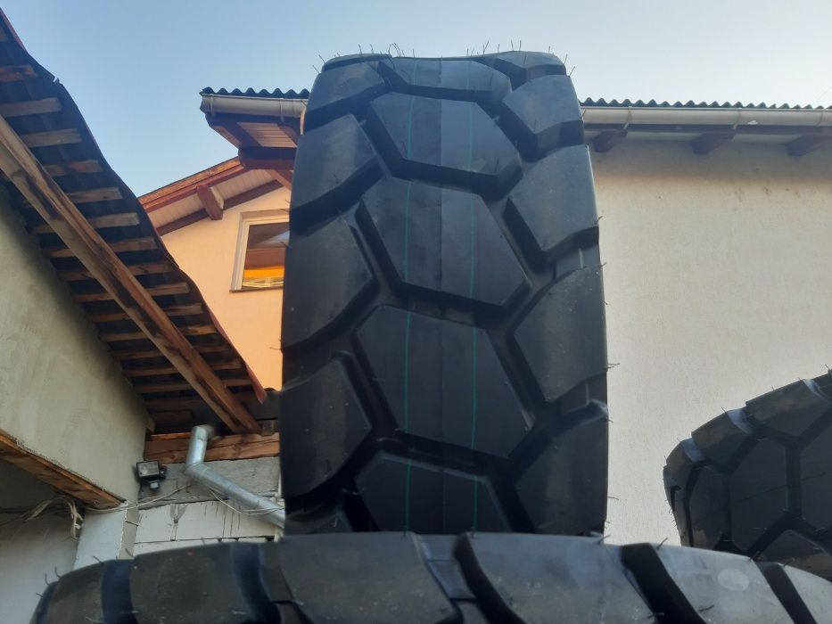 Agricole sau Industriale Cauciucuri noi 10-16.5 Armour Robust ASFALT