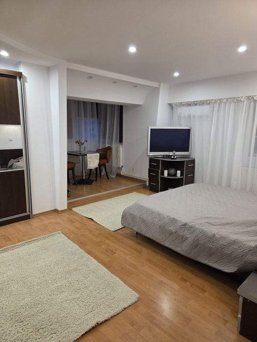 Garsoniera de inchiriat