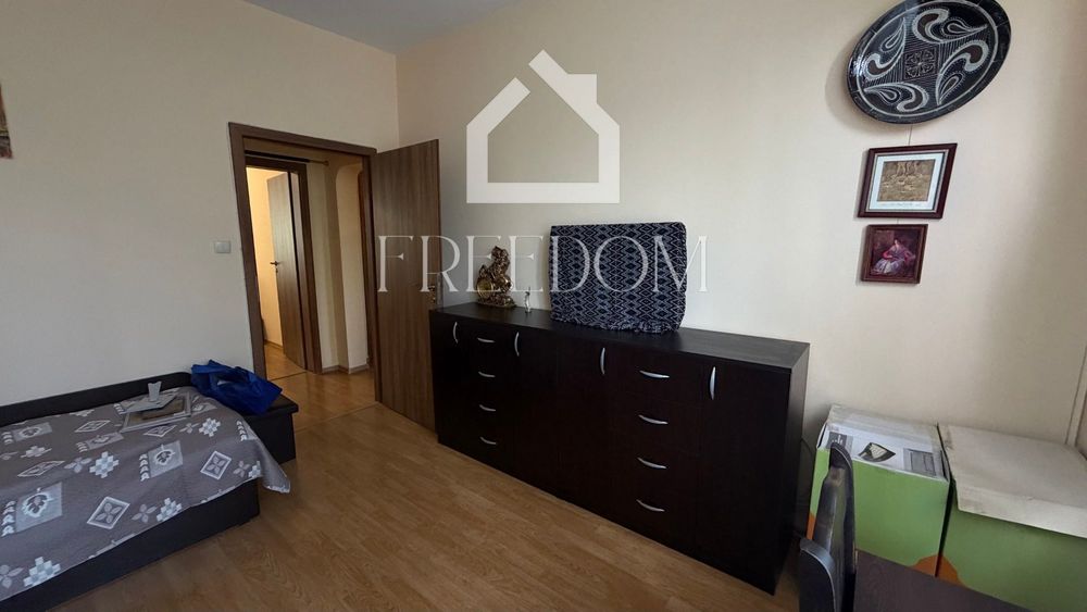 Продава се Четиристаен апартамент в Варна, Левски - 79 кв.м за 2594 €/кв.м - Снимка #3