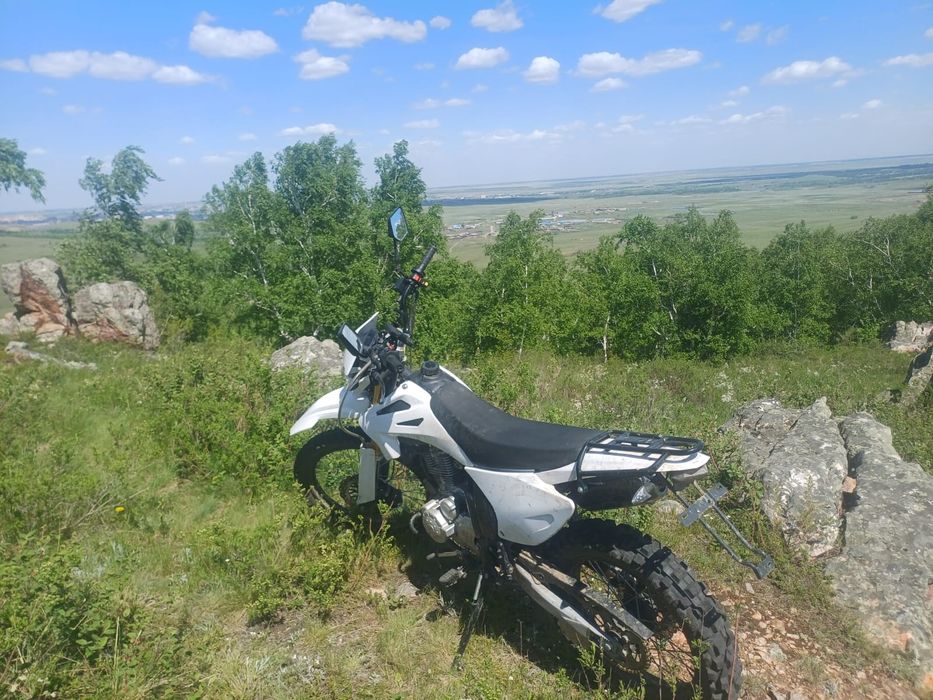 Мотоцикл эндуро 250к