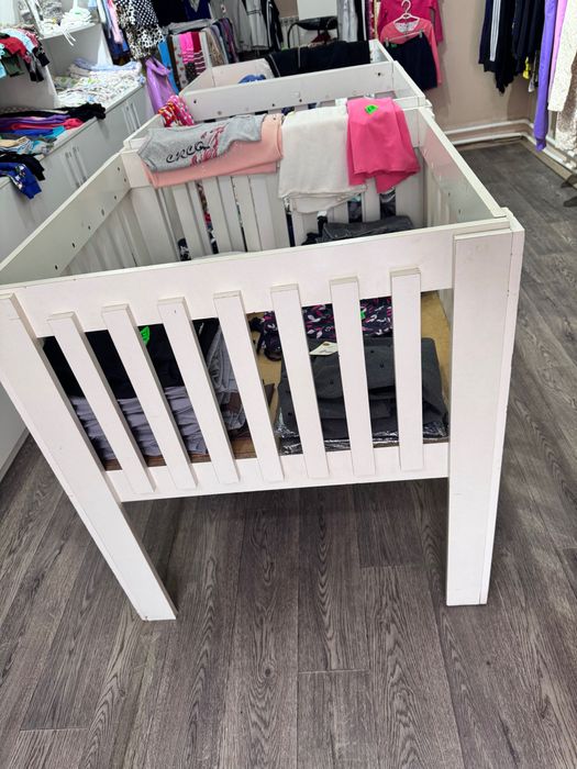 Корзины для вещей — удобное и стильное решение для аккуратной выкладки