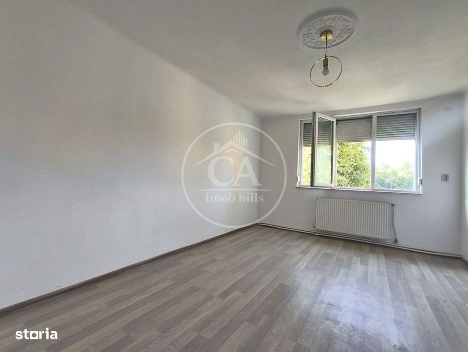 Apartament de vanzare cu 2 camere si curte in zona Centrala, Otadeaa — fotografia 2