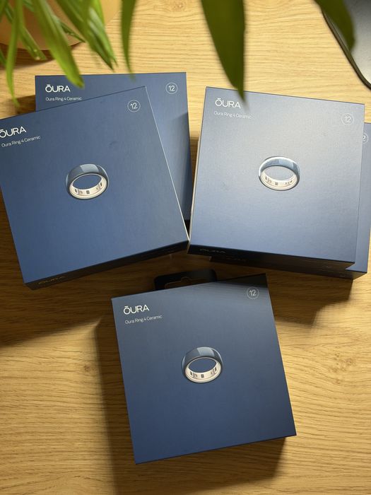 Oura Ring 4 Ceramic, size 12