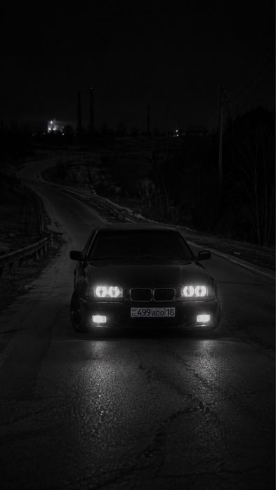 Продам машину BMW 320