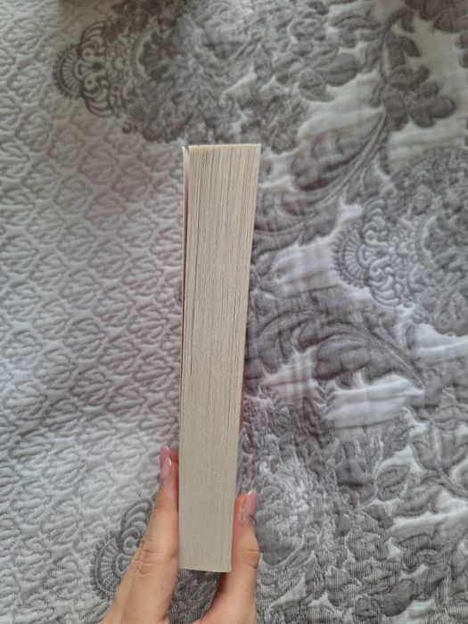 Книга - The Wedding Crasher