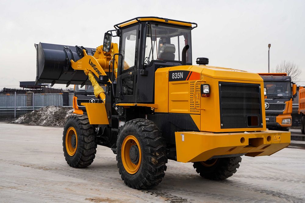 Фронтальный погрузчик LiuGong 835N