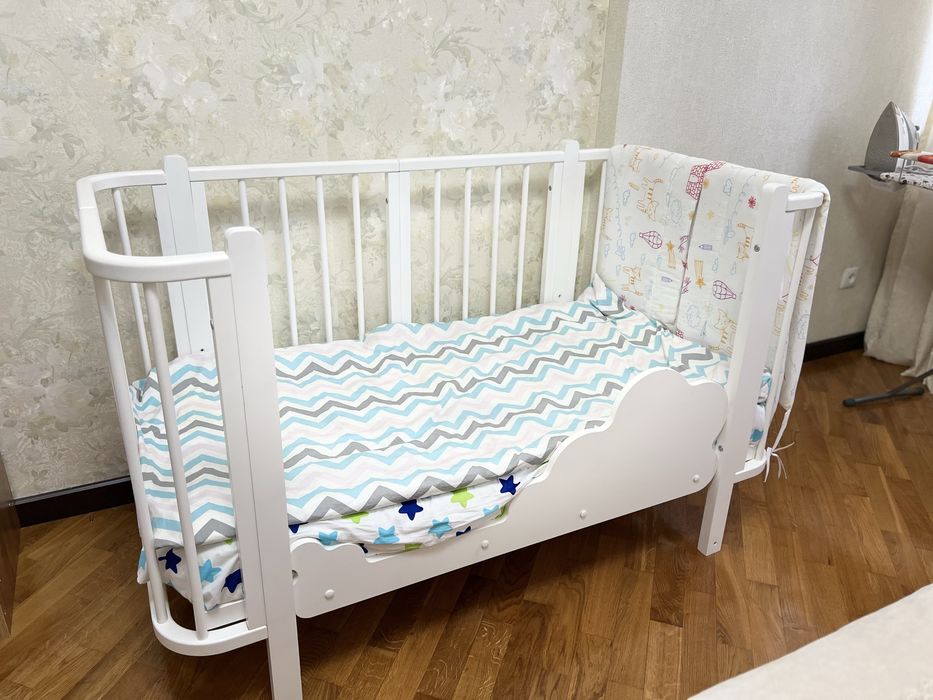 Десткая кроватка