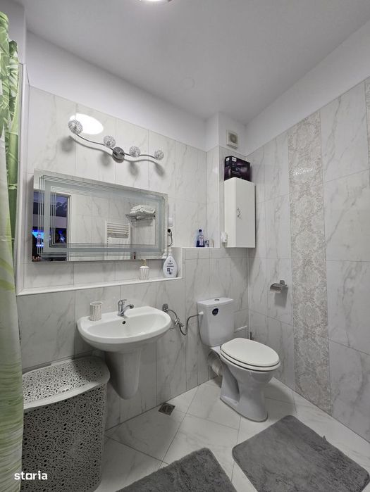 Apartament modern in Sinaia | Loc de parcare + Piscina in complex