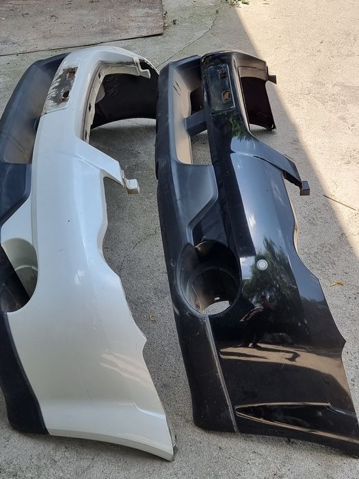 Бампер передний на Subaru Outback BP .