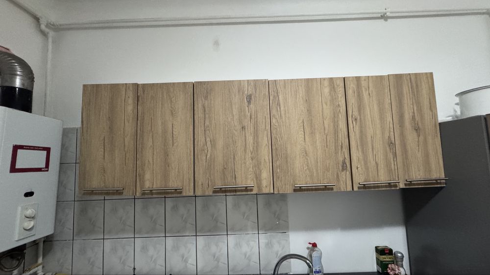 Vand mobila de bucatarie