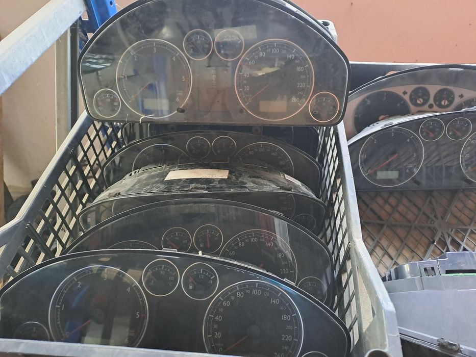 Ceas ceasuri de bord sharan alhambra si galaxy 1996-2000-2006