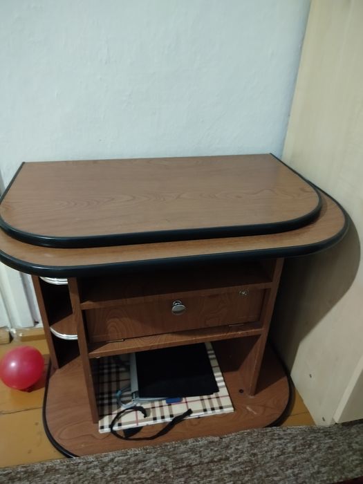 Тумба под телевизор