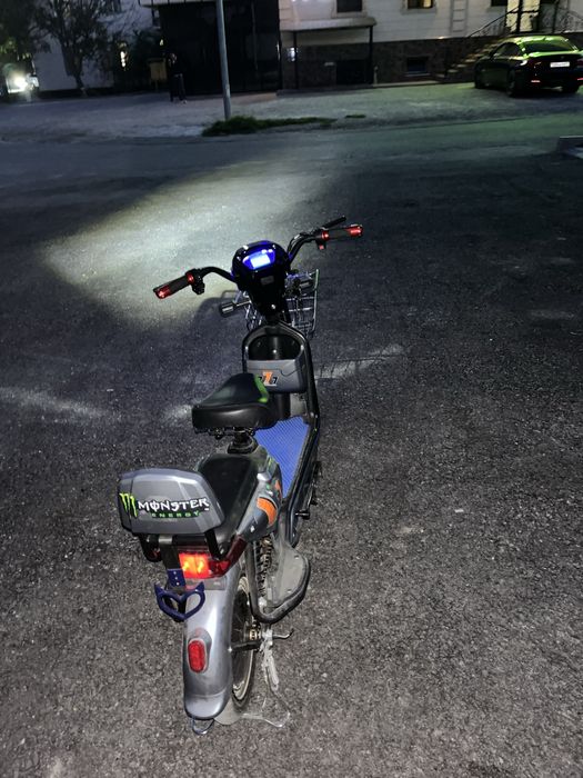 Продается скутер sk8