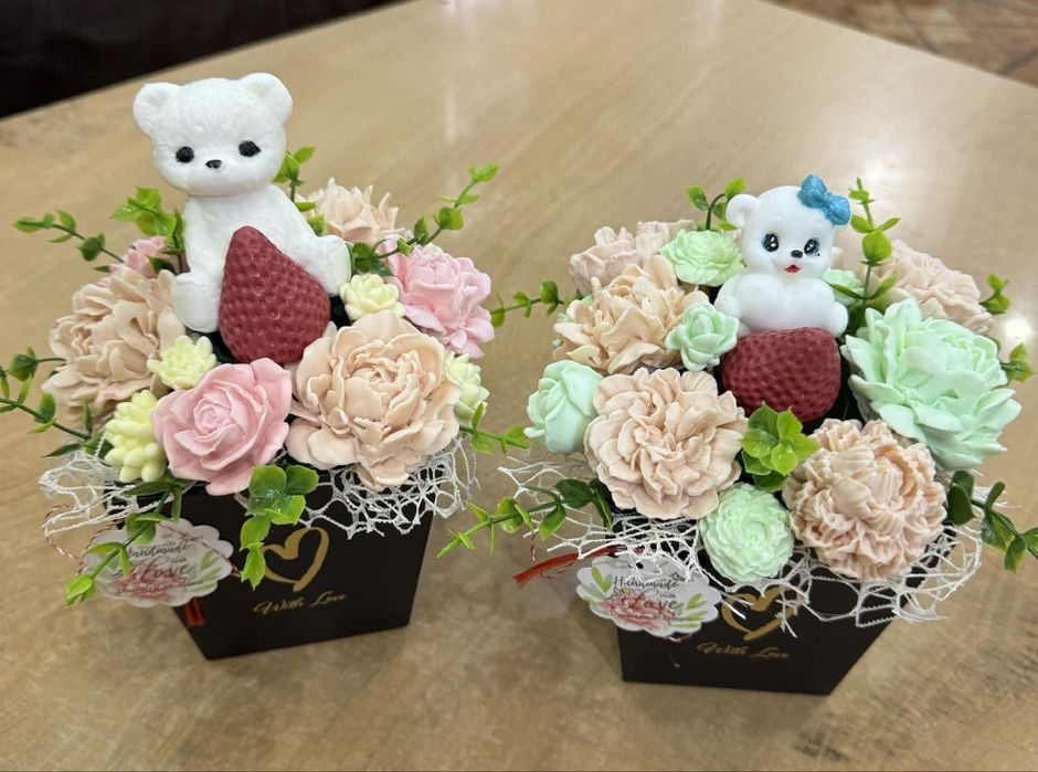 Buchete de trandafirii 51 de fire 250 de lei