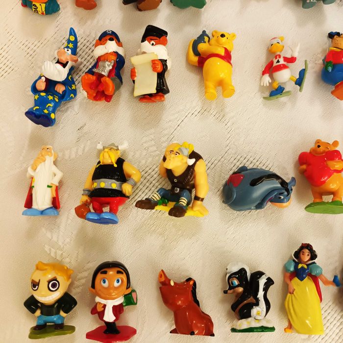 Киндер Kinder фигурки стари над 90 бр