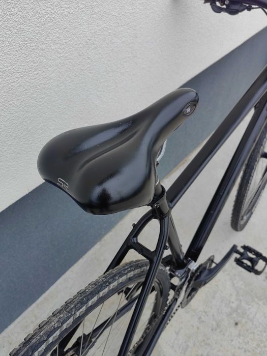 Kona 28", M размер, градски хибрид алуминиев велосипед, хидравлични спирачки