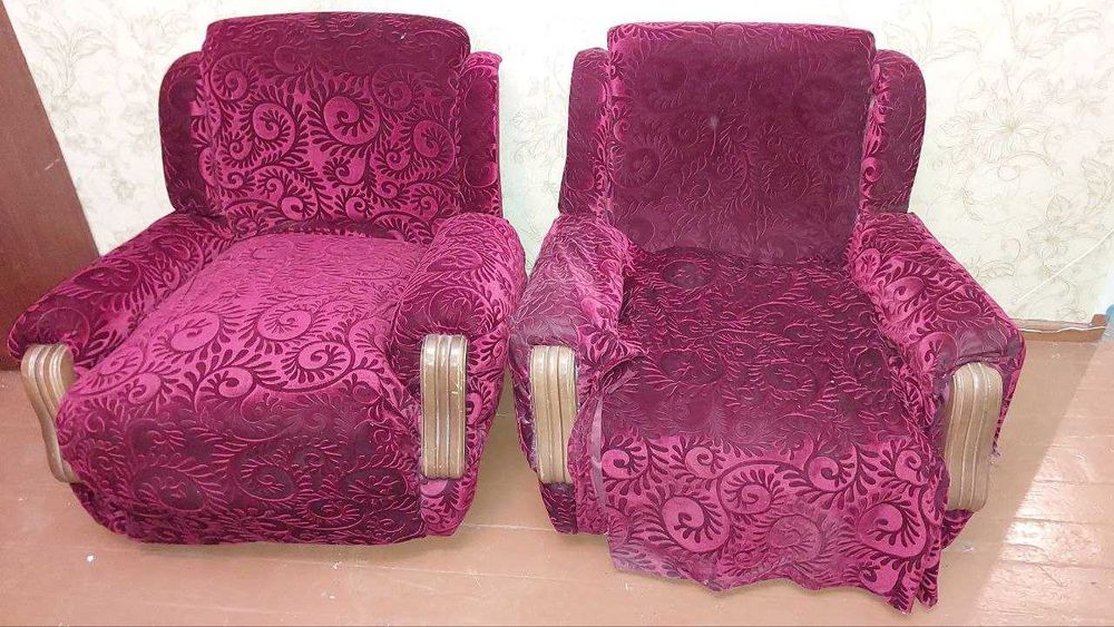 Продаются 2 кресла мягкие