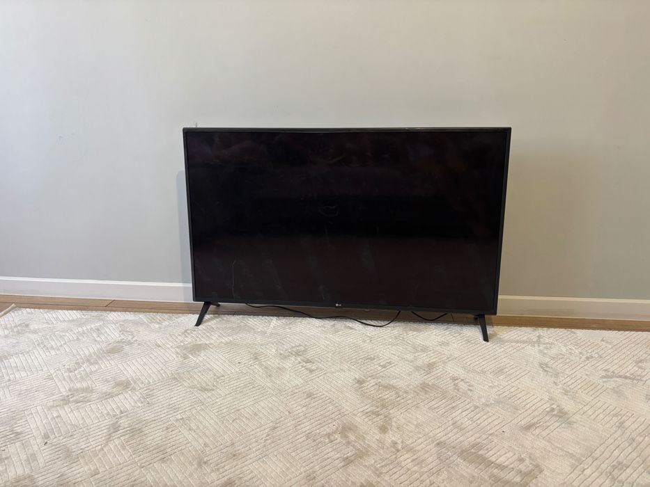 Телевизор LG на запчасти