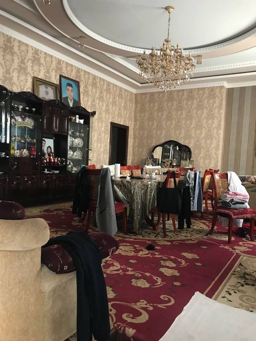 Продаю Янгиабат 4,5 сот 6 ком