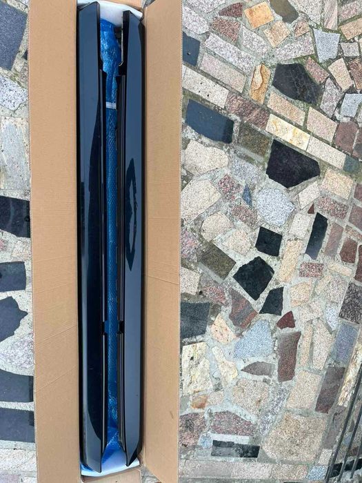 Оригинални степенки за Mercedes GLK