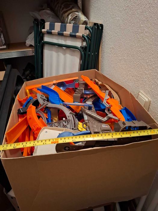 Писти и части от писти Hot Wheels, 100€