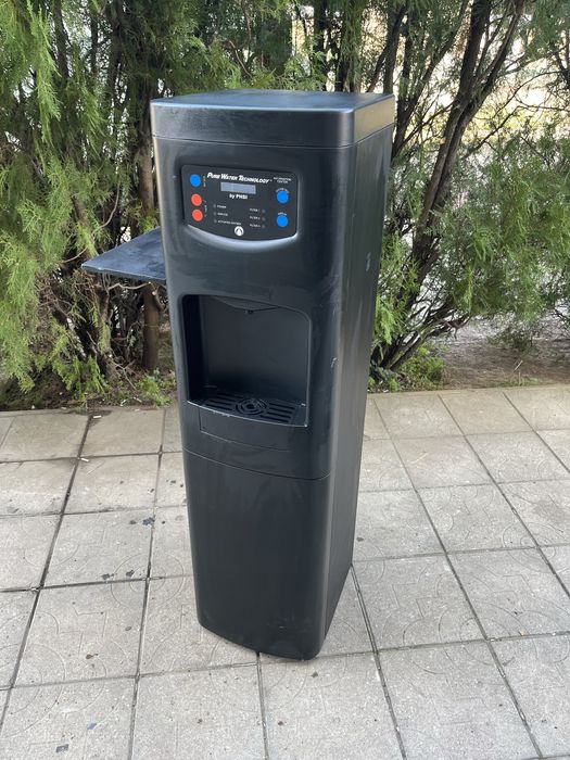 Диспенсър за вода филтриращ