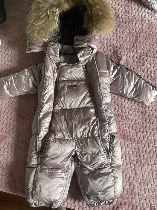 Продам детский комбинезон