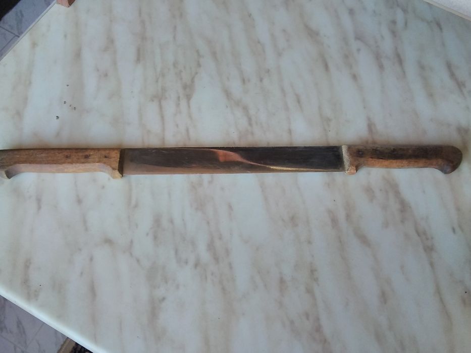 Продавам нож с две дръжки - 28 лв