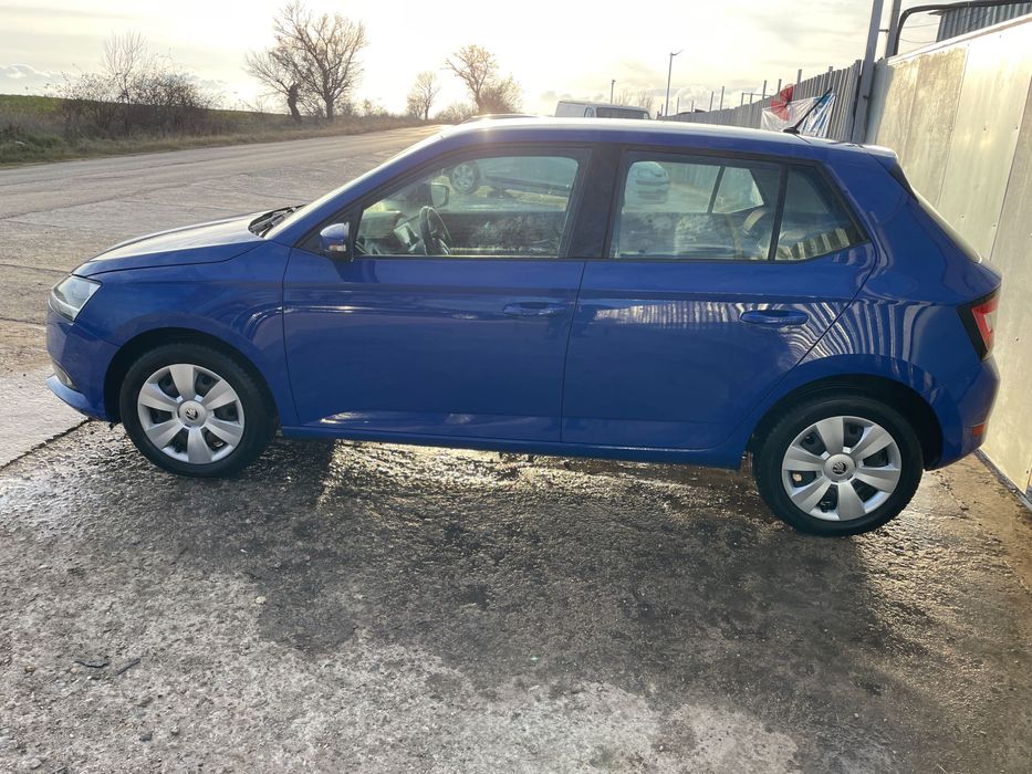 Skoda Fabia 1.0 MPI, 11.2021 г., перфектно техническо състояние
