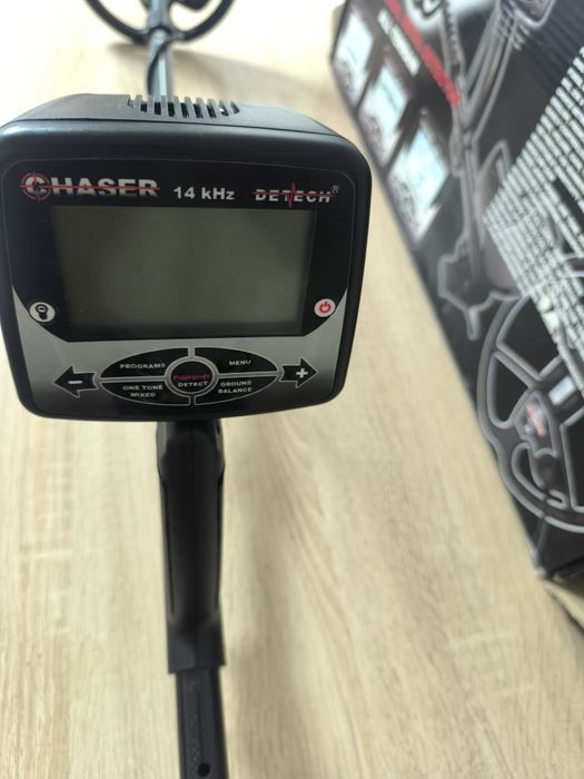 Металлоискатель Detech Chaser