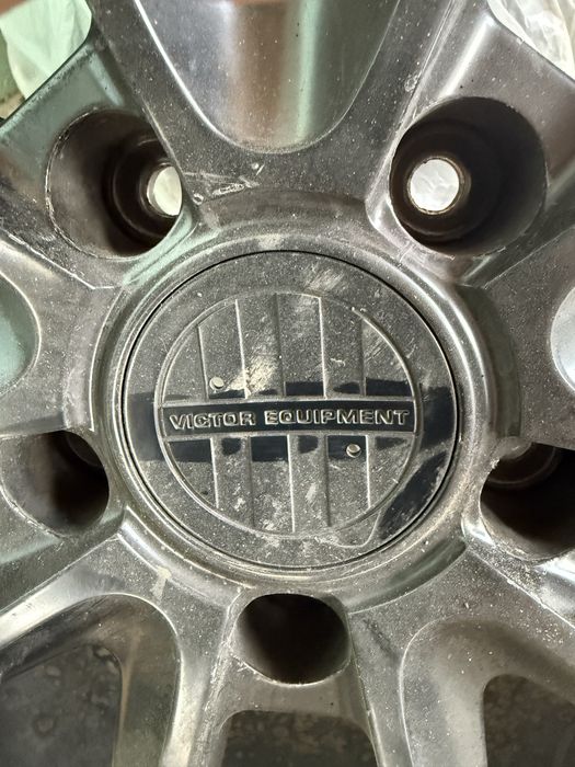 Кованные диски с летними шинами Pirelli.