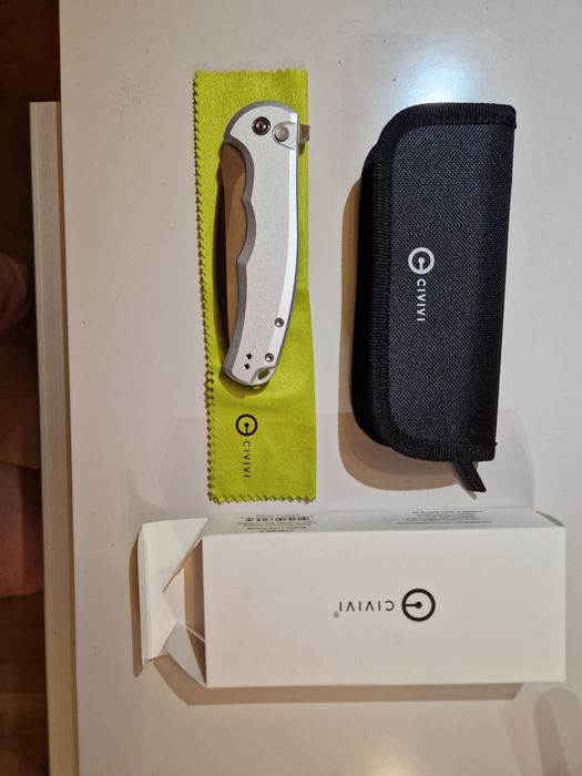 Нов нож Praxis Nitro-V  и два електрошока Sabre