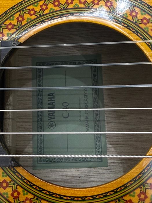 Гитара Yamaha c40