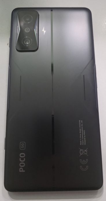 Xiaomi Poco F4-GT/5G/12/256ГБ Отличен