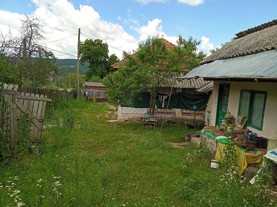 Casa de vânzare ..